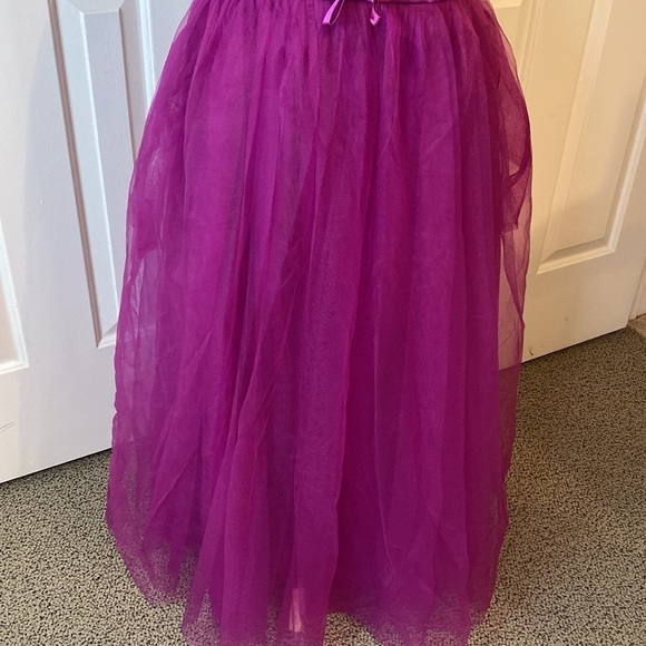 NWOT Raspberry Colored Tulle Dress Size 14 —Perfect Prom Dress - Picture 2 of 9